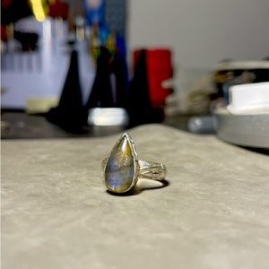 Labradorite ring